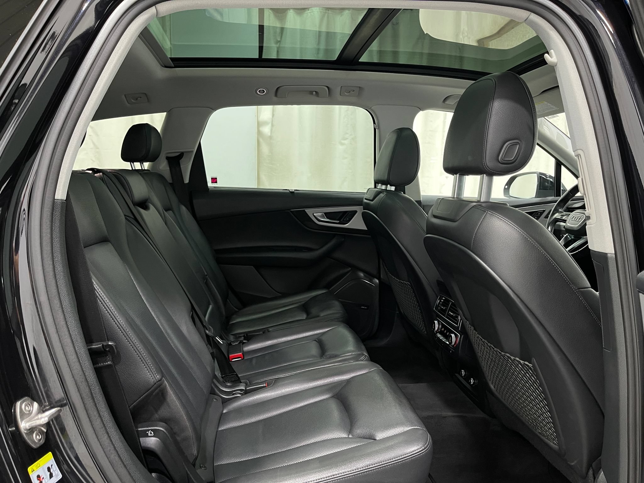 Used 2019 Audi Q7 3.0T Prestige AWD/4WD image 33