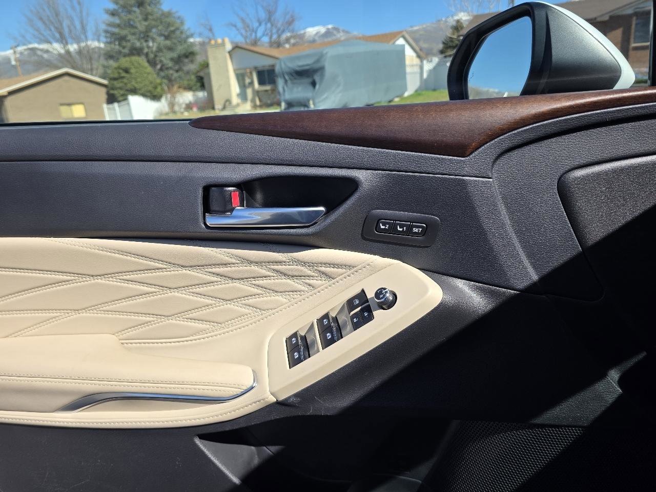 Used 2020 Toyota Avalon Limited w/ Advanced Safety Package FWD image 13