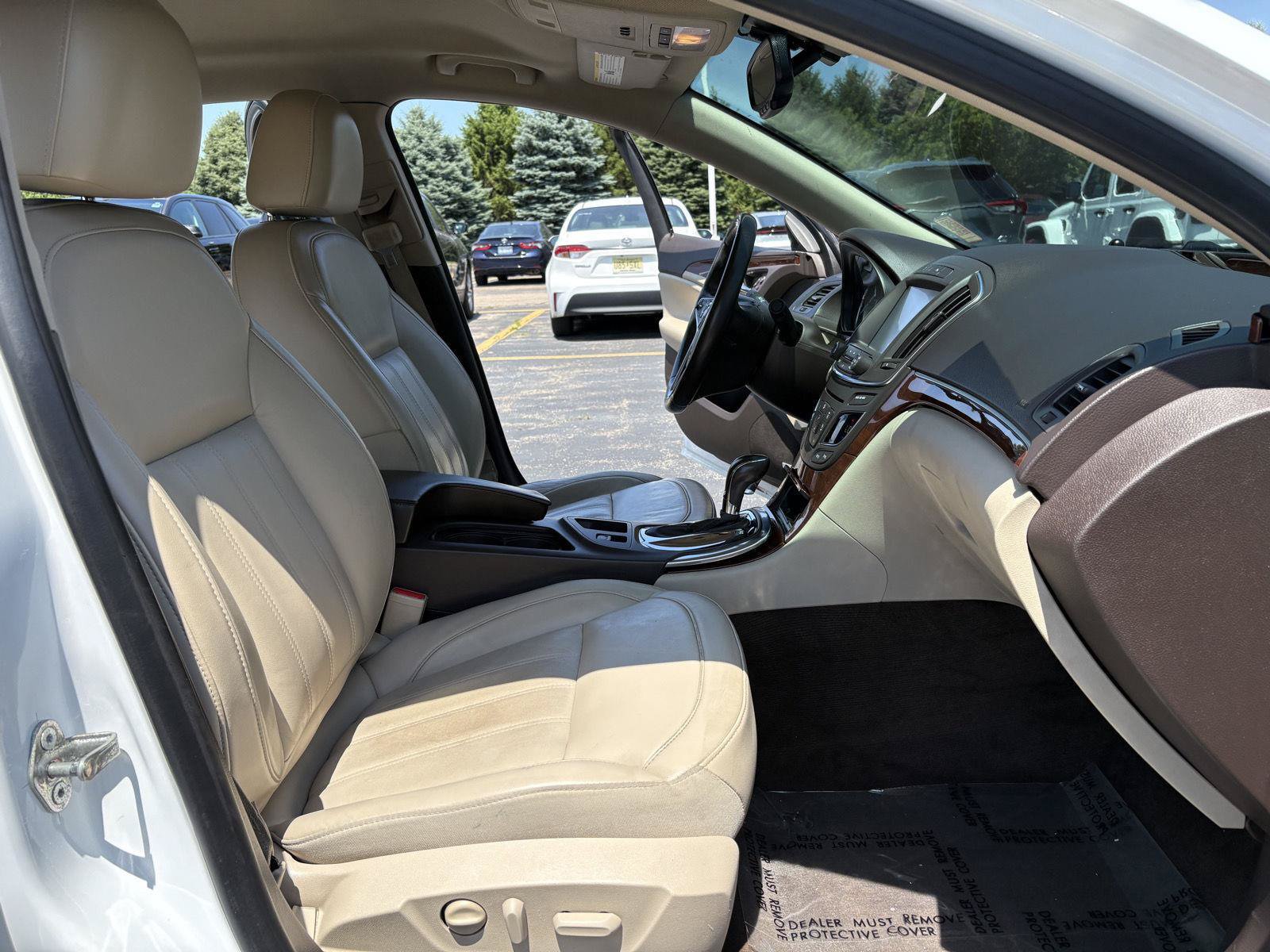 Used 2016 Buick Regal Premium FWD image 12