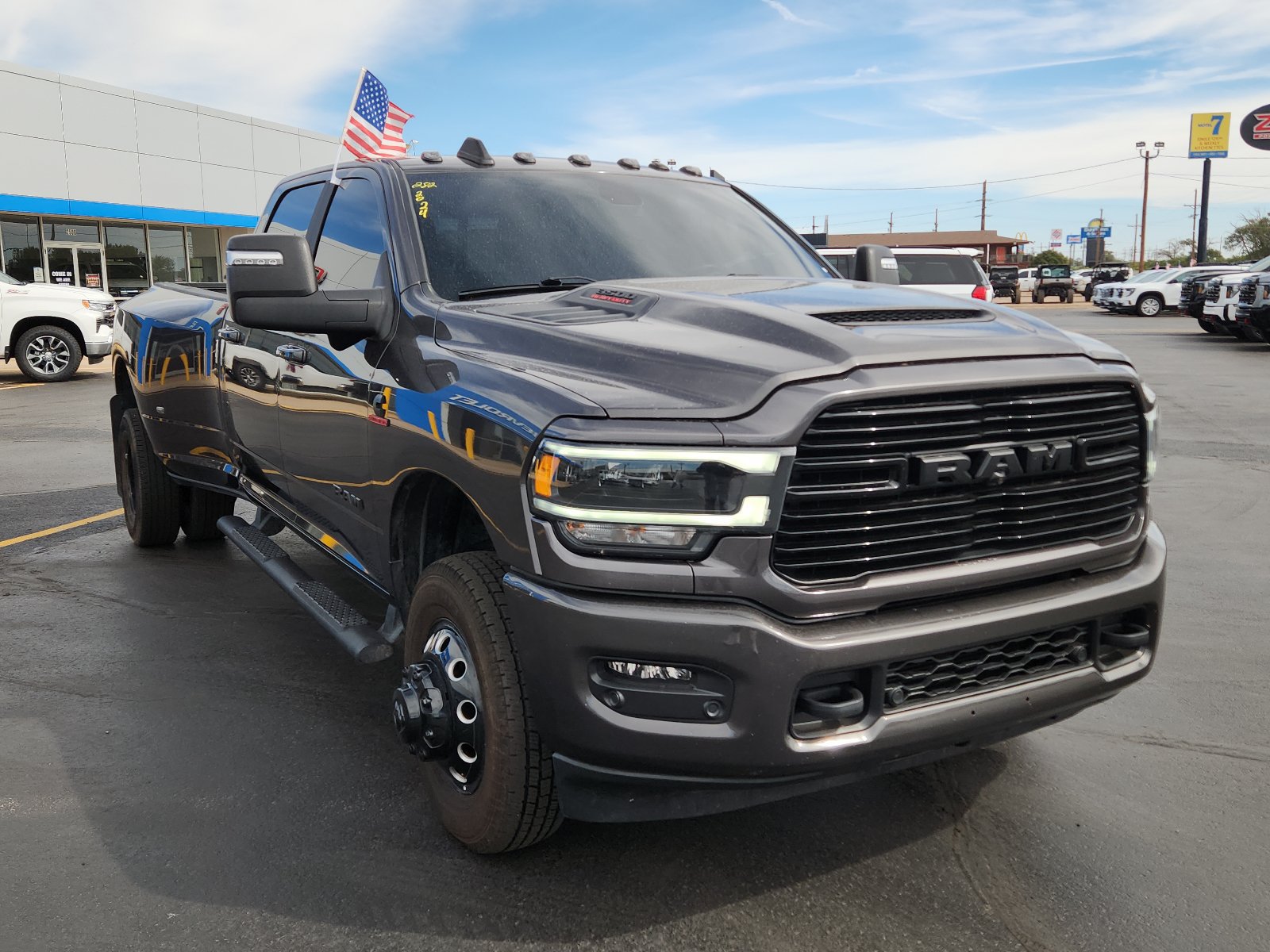 Used 2024 RAM 3500 Laramie w/ Night Edition AWD/4WD image 5