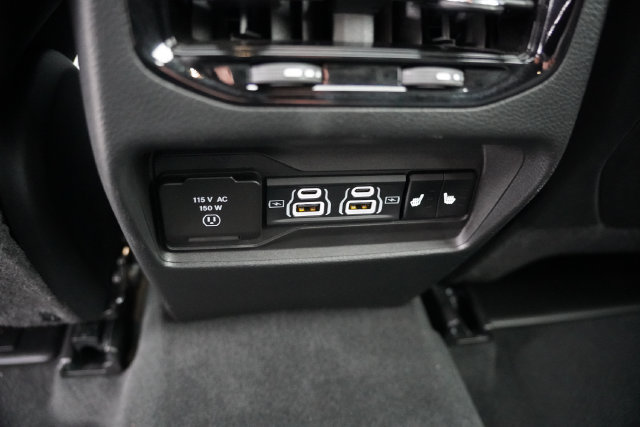 Certified 2024 Jeep Grand Cherokee Limited w/ Luxury Tech Group II AWD/4WD image 20