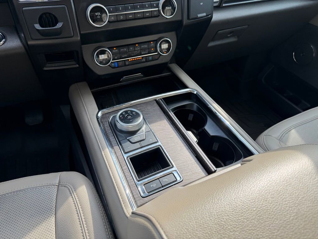 Used 2021 Ford Expedition Limited RWD image 17