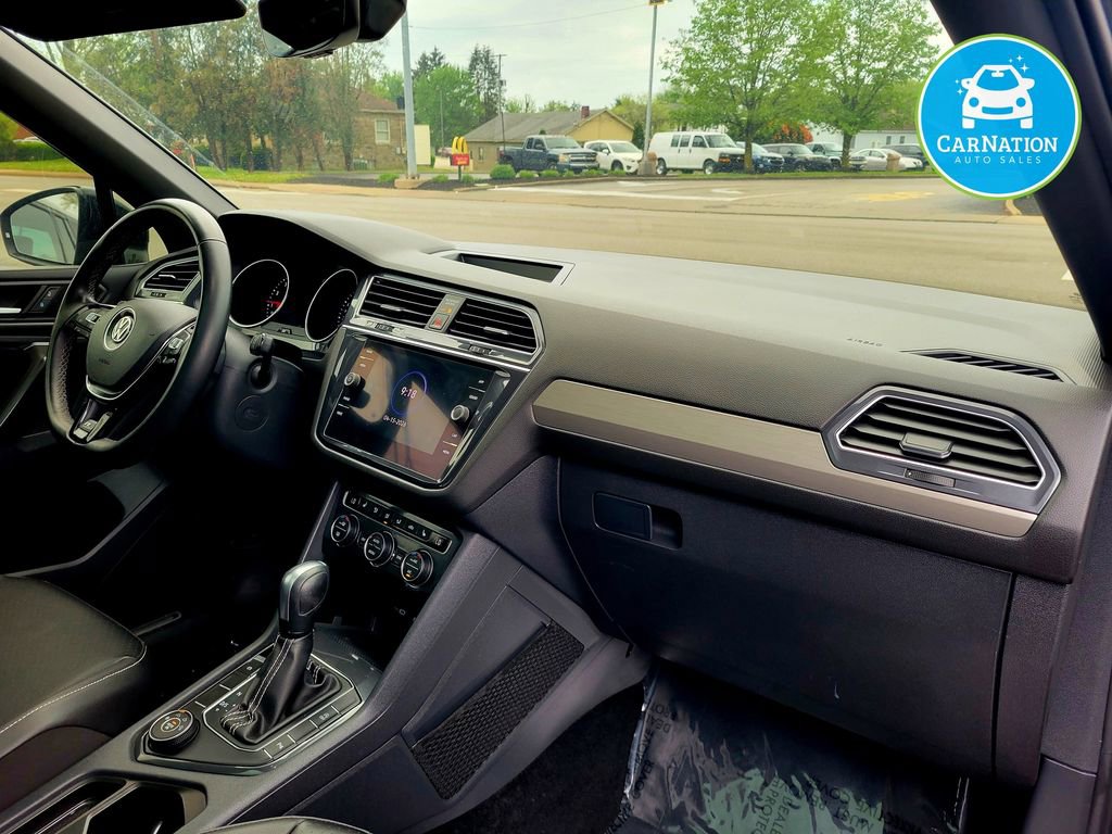 Used 2021 Volkswagen Tiguan SE R-Line AWD/4WD image 14