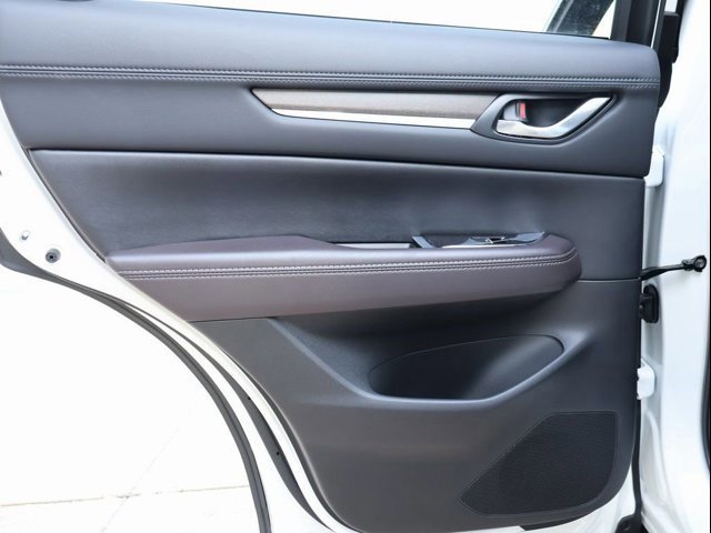 New 2025 MAZDA CX-5 Signature image 18