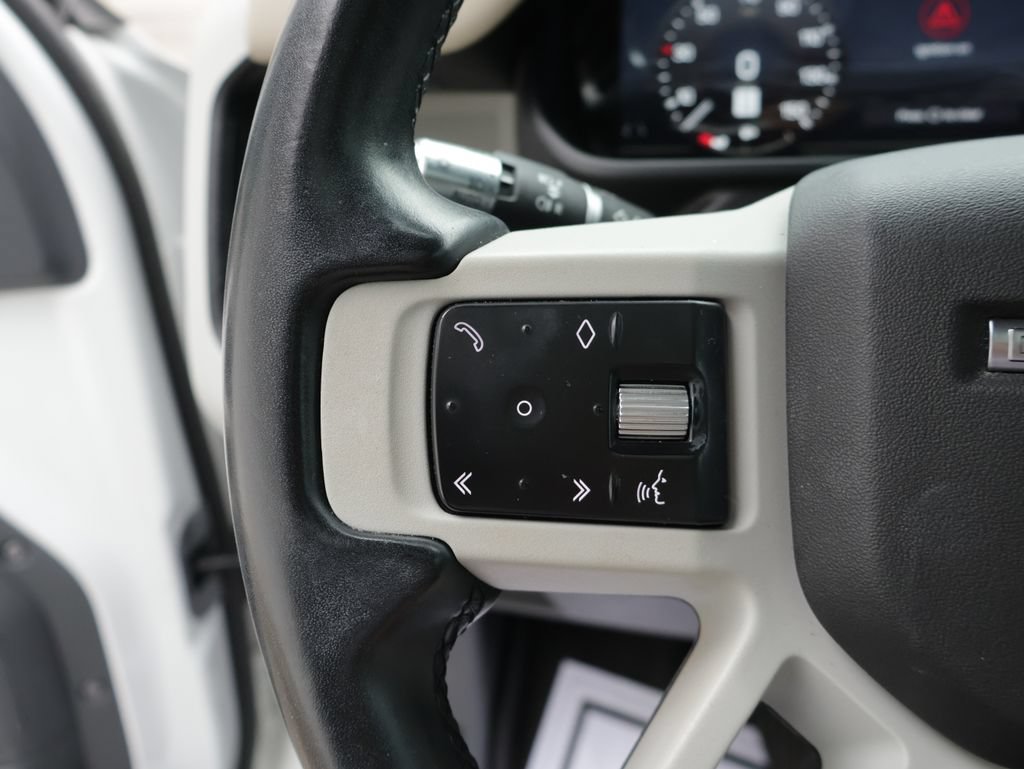 Used 2022 Land Rover Defender 110 X-Dynamic SE AWD/4WD image 26