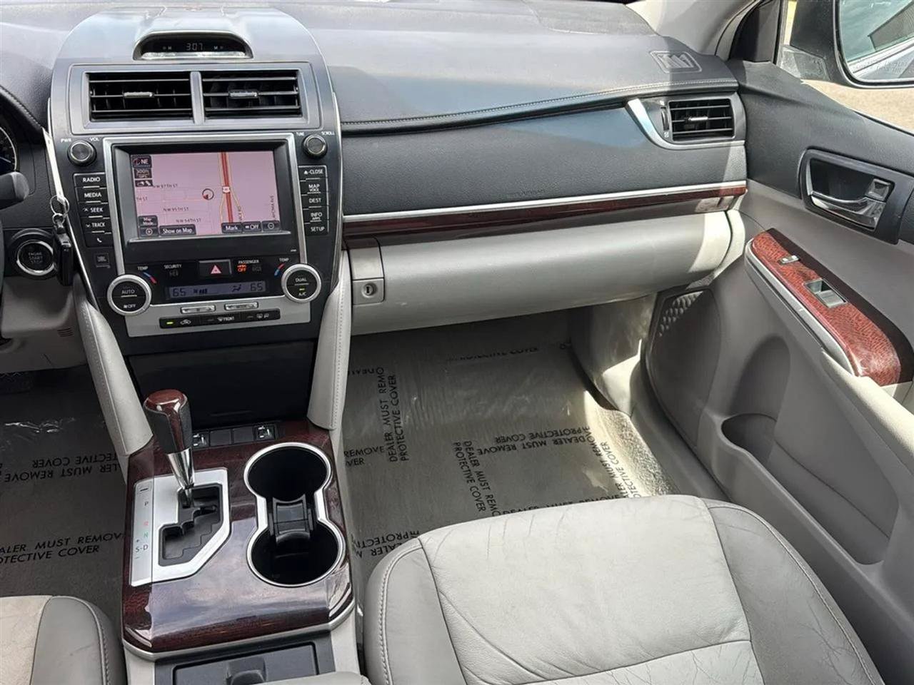 Used 2012 Toyota Camry XLE FWD image 37