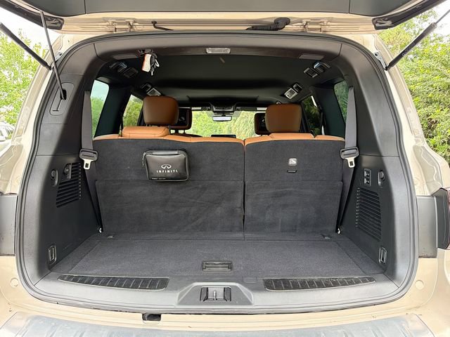 Used 2023 INFINITI QX80 Sensory w/ All-Season Package image 12