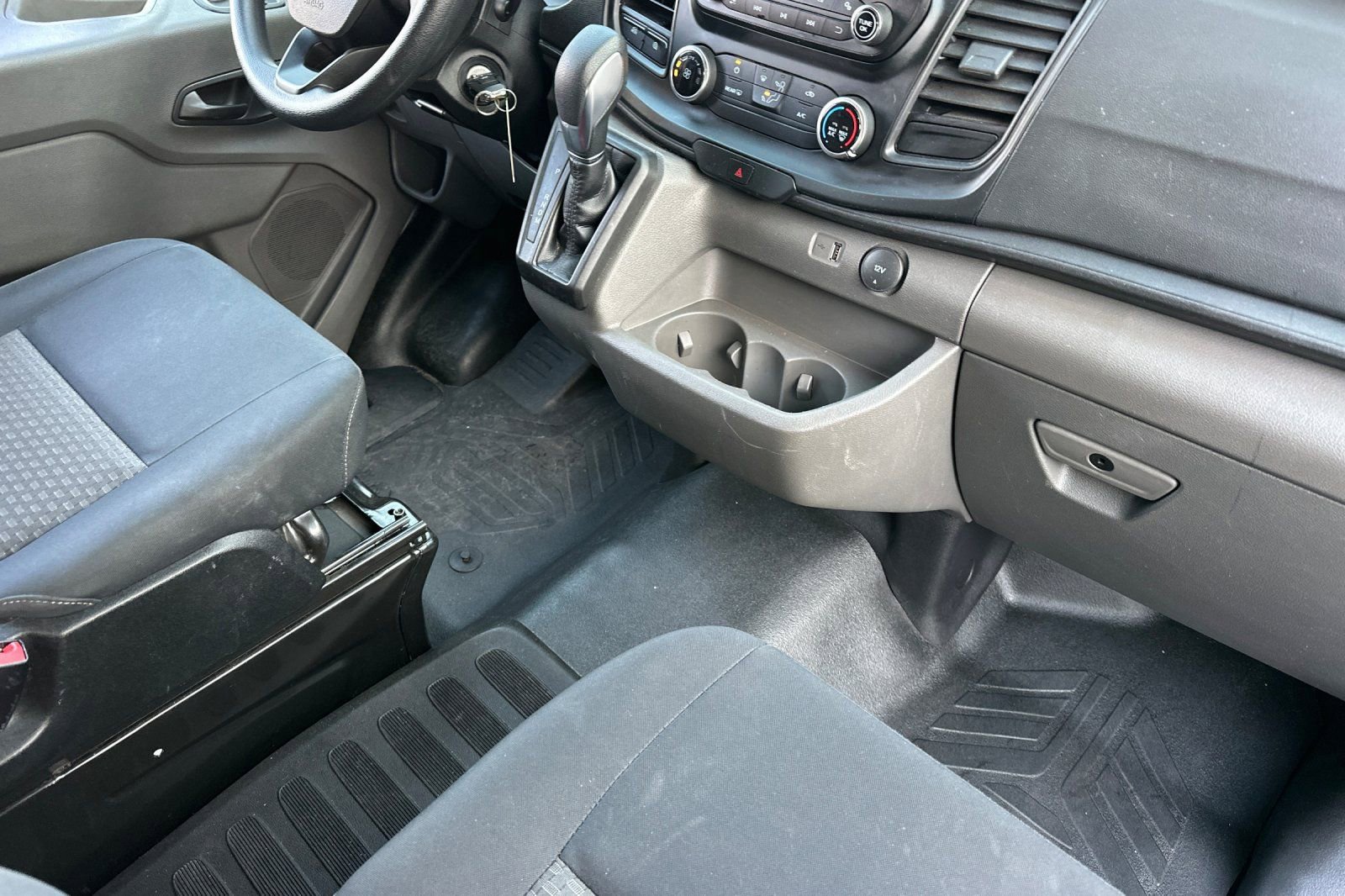 Used 2024 Ford Transit 250 Low Roof w/ Exterior Upgrade Package image 15