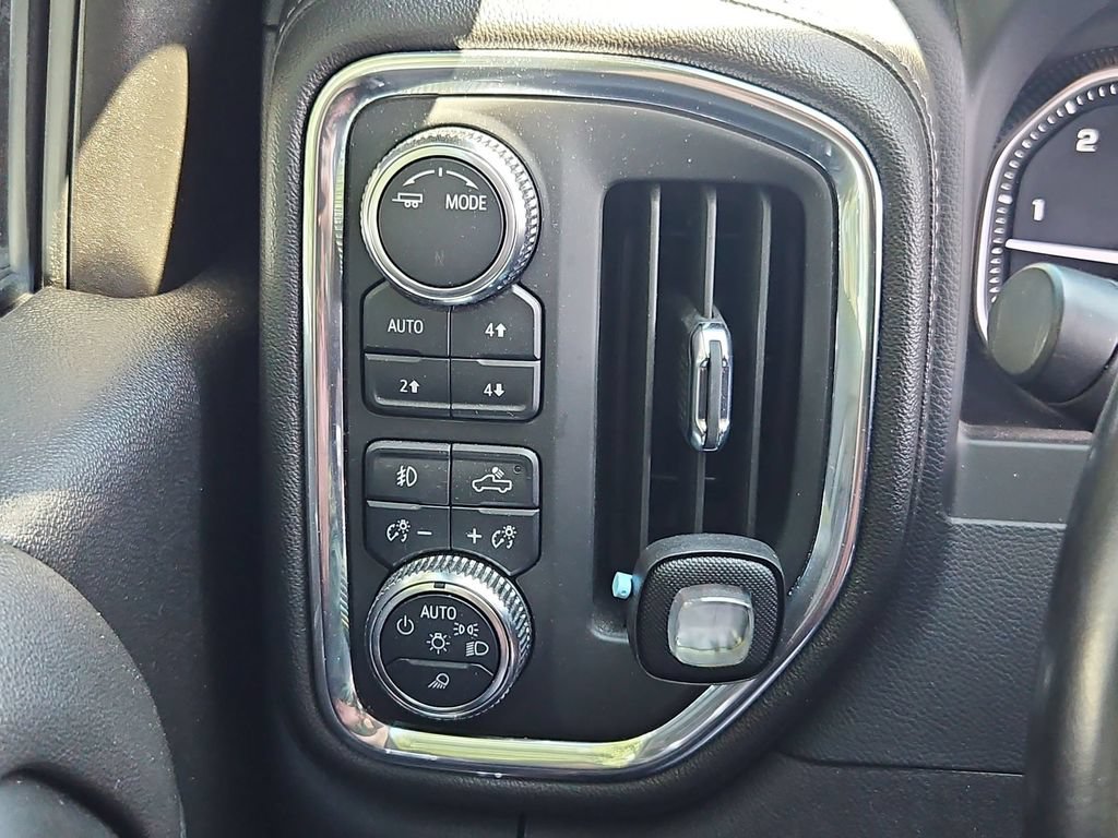 Used 2023 GMC Sierra 3500 SLT w/ SLT Premium Package AWD/4WD image 18