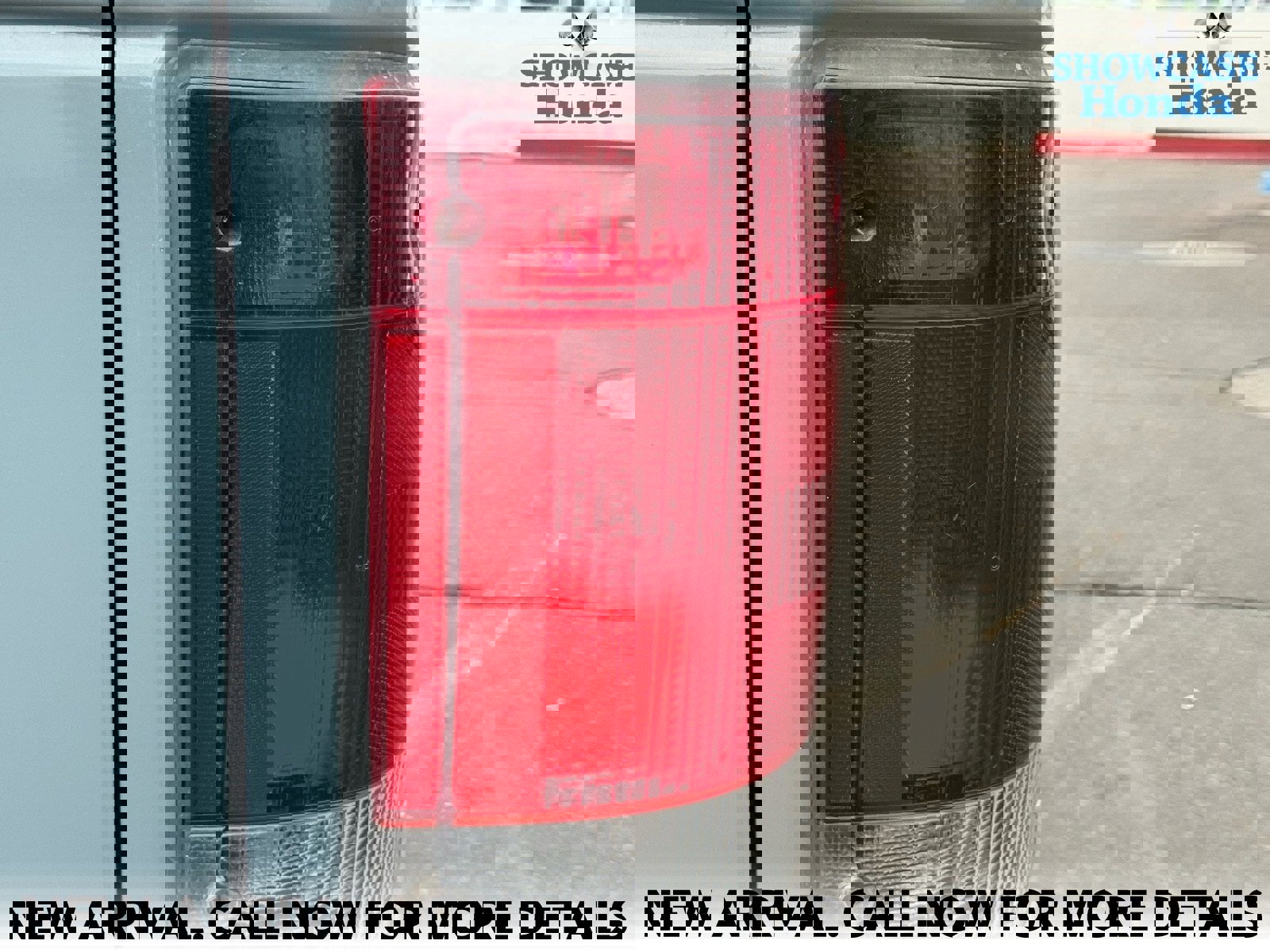 Used 2009 Ford E-350 and Econoline 350 Extended Wagon Super Duty image 9