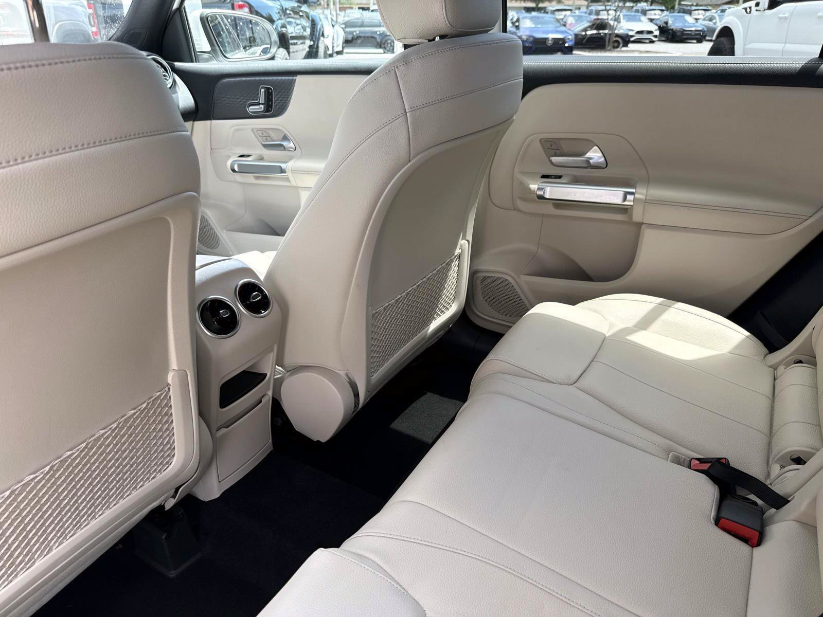 Certified 2021 Mercedes-Benz GLB 250 4MATIC image 15