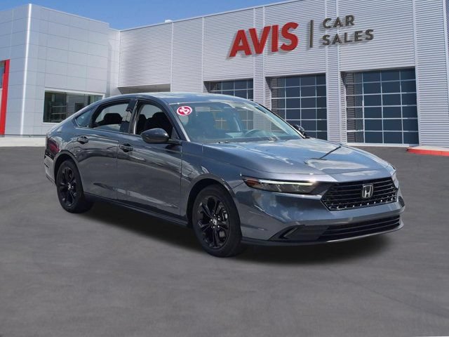 Used 2025 Honda Accord SE image 3