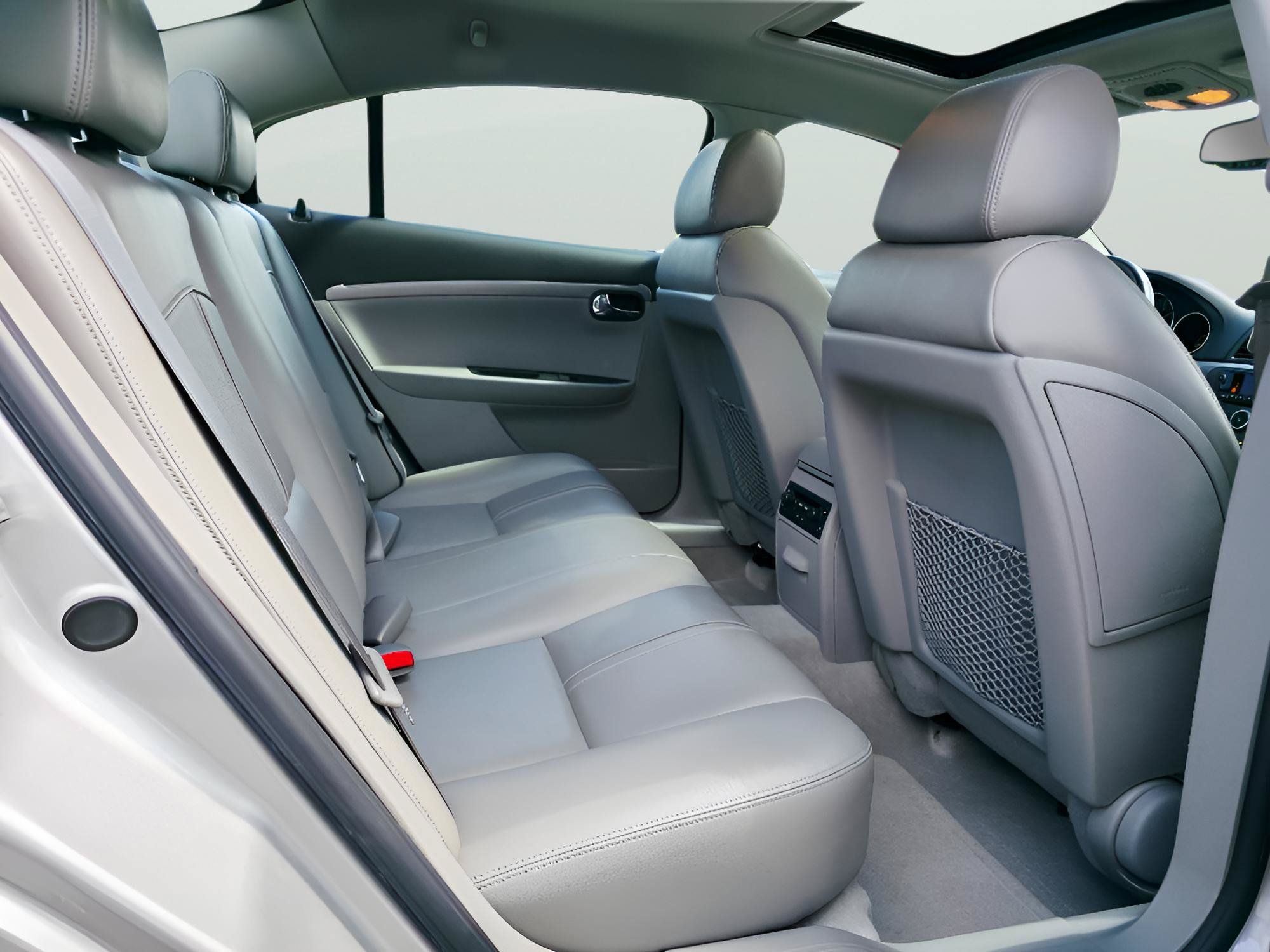 Used 2008 Saturn Aura XR w/ Premium Trim Package image 12
