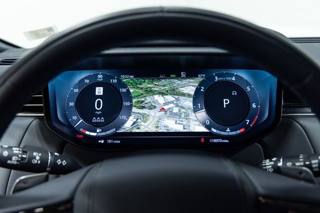 Used 2024 Land Rover Range Rover Sport Dynamic SE image 2