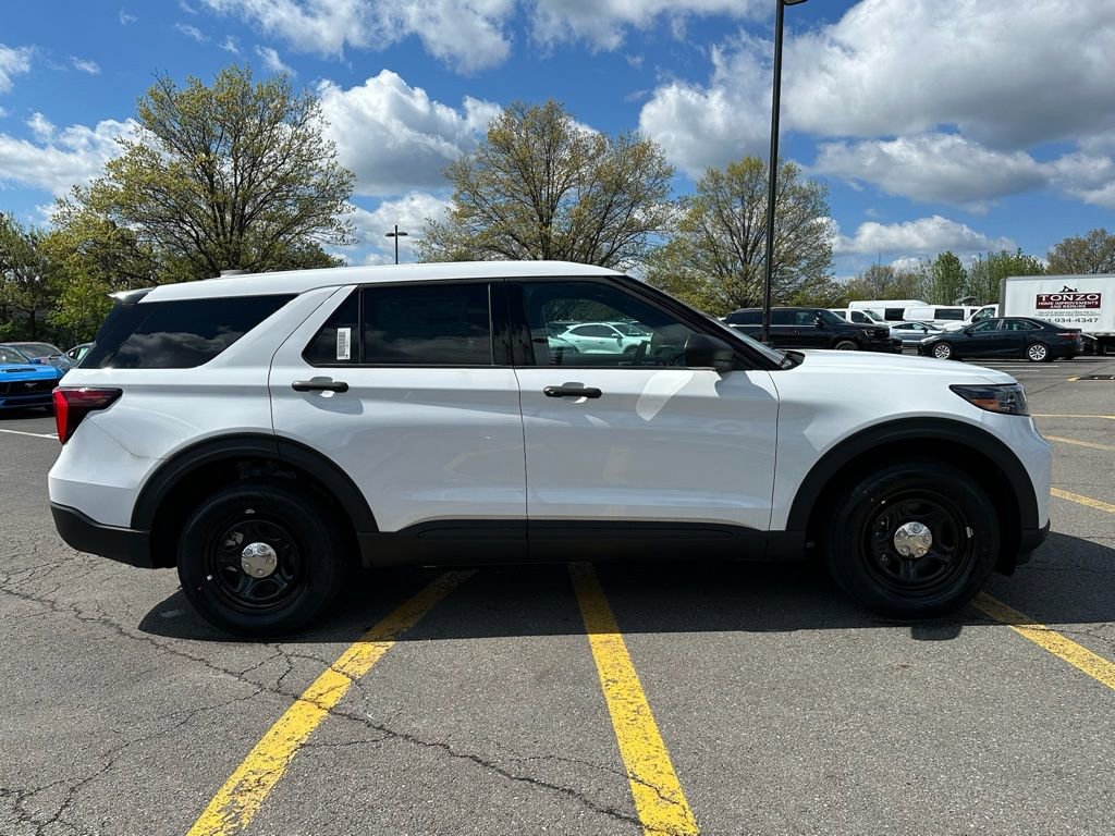 New 2025 Ford Explorer 4WD Police Interceptor image 4