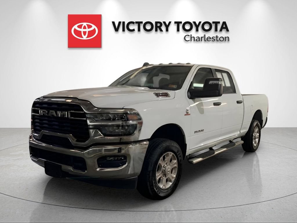 Used 2025 RAM 3500 Big Horn AWD/4WD image 1