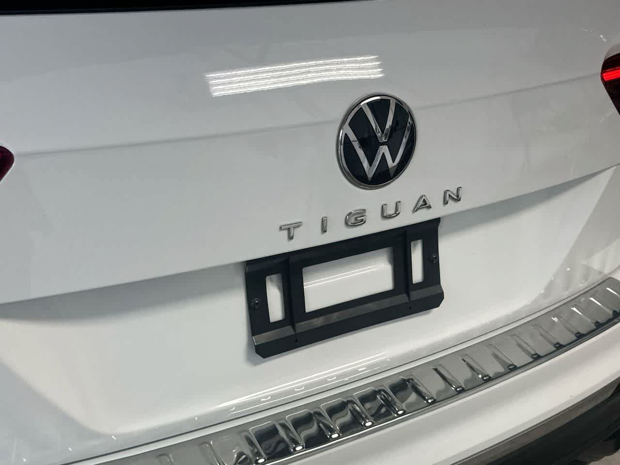 Used 2024 Volkswagen Tiguan S FWD image 10