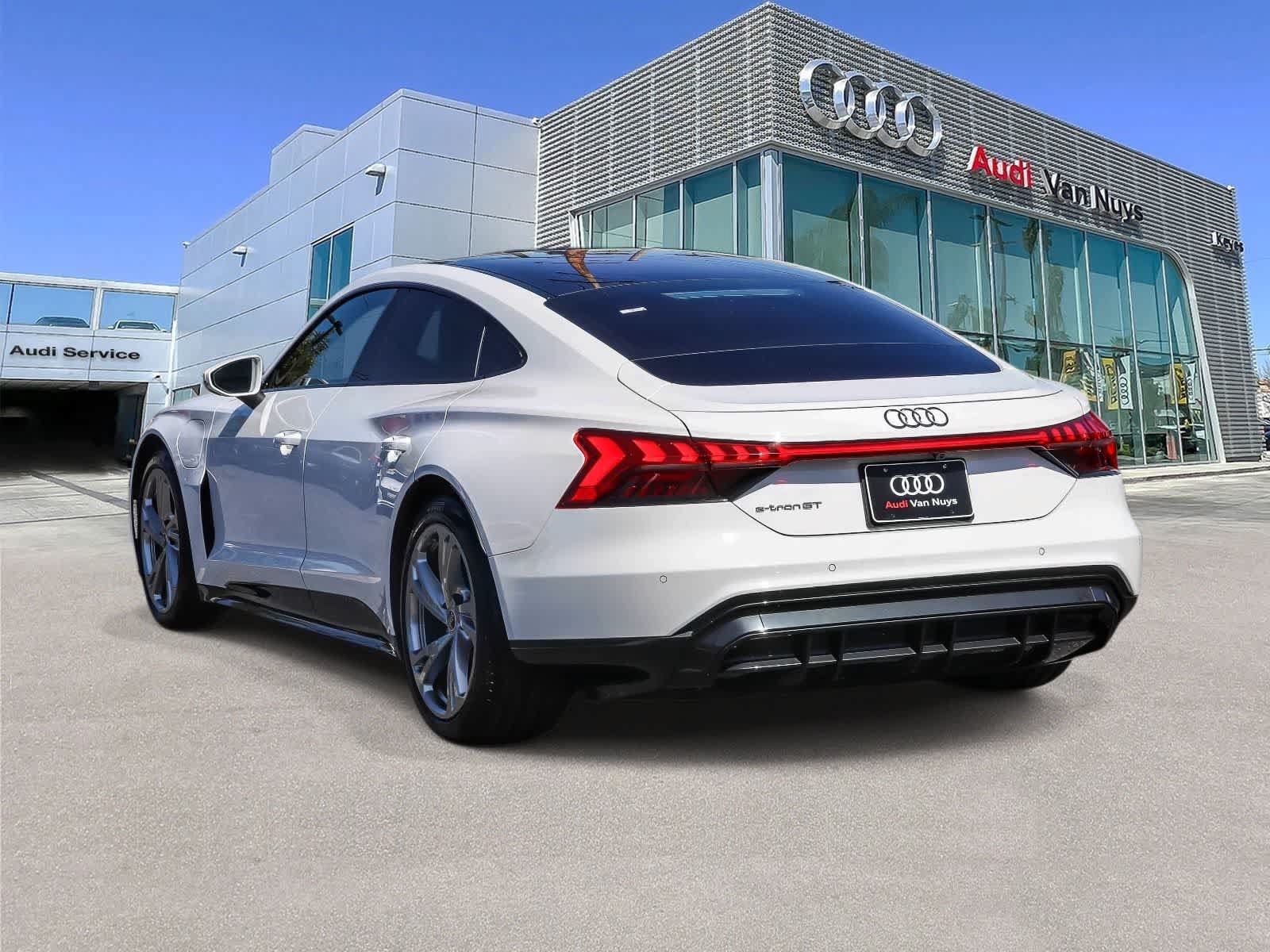 Used 2024 Audi e-tron GT Premium Plus w/ Executive Package AWD/4WD image 2