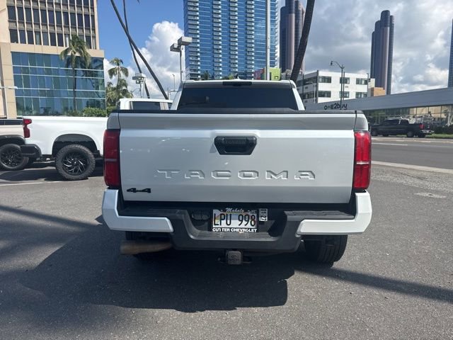 Used 2024 Toyota Tacoma TRD Sport AWD/4WD image 4