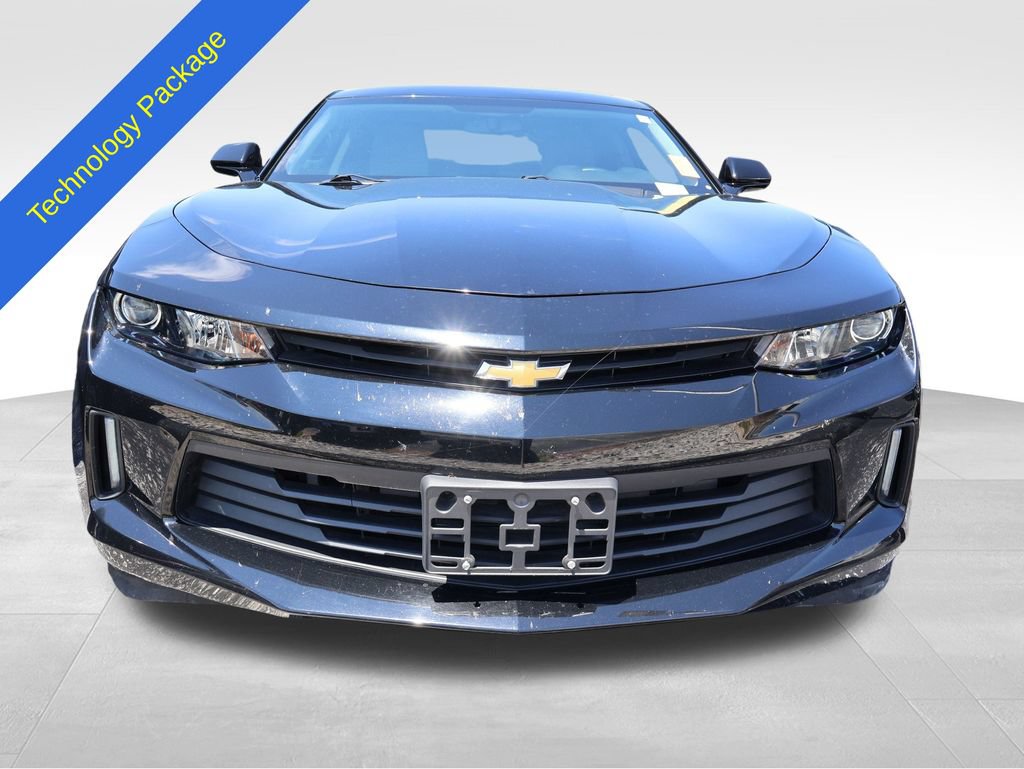 Used 2017 Chevrolet Camaro LT RWD image 6
