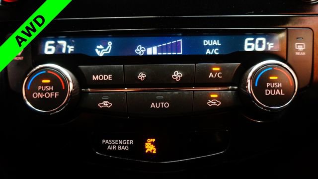 Used 2018 Nissan Rogue SV w/ Premium Package AWD/4WD image 18