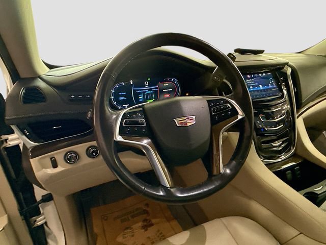 Used 2019 Cadillac Escalade ESV Luxury image 12