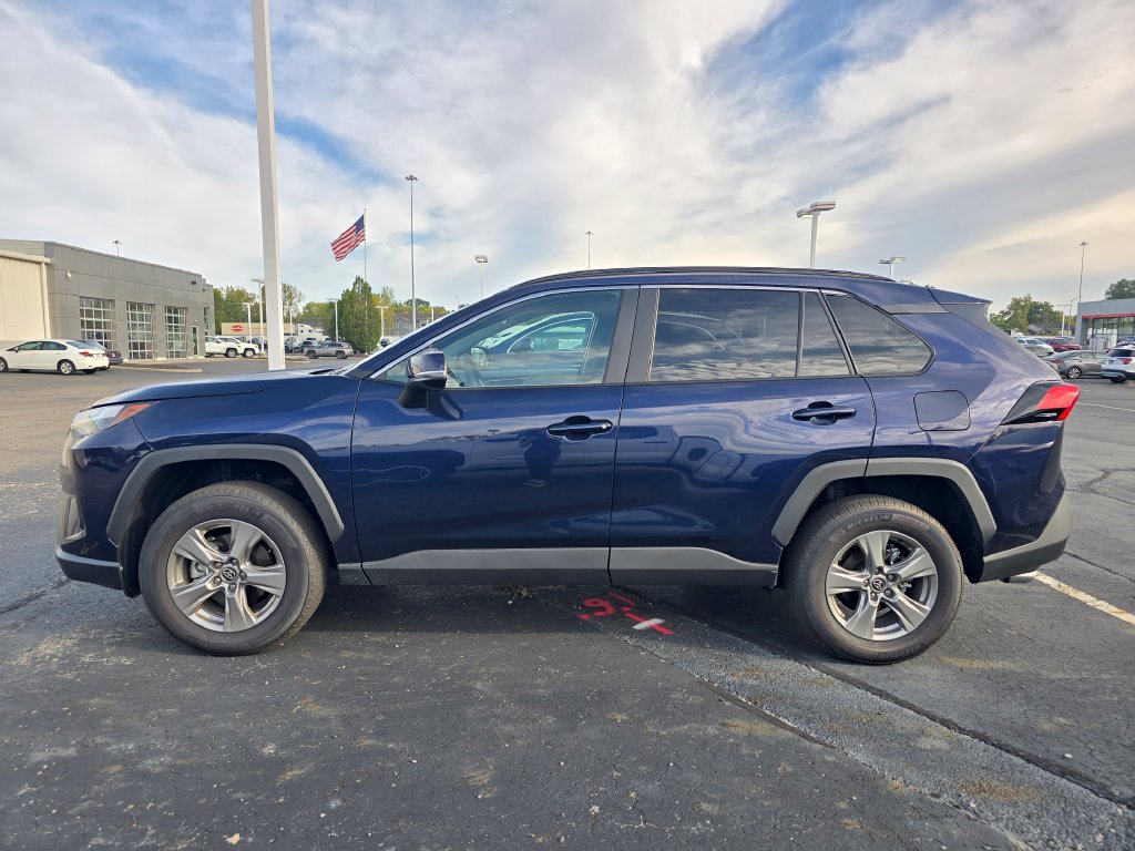 Certified 2025 Toyota RAV4 XLE w/ Convenience Package AWD/4WD image 5
