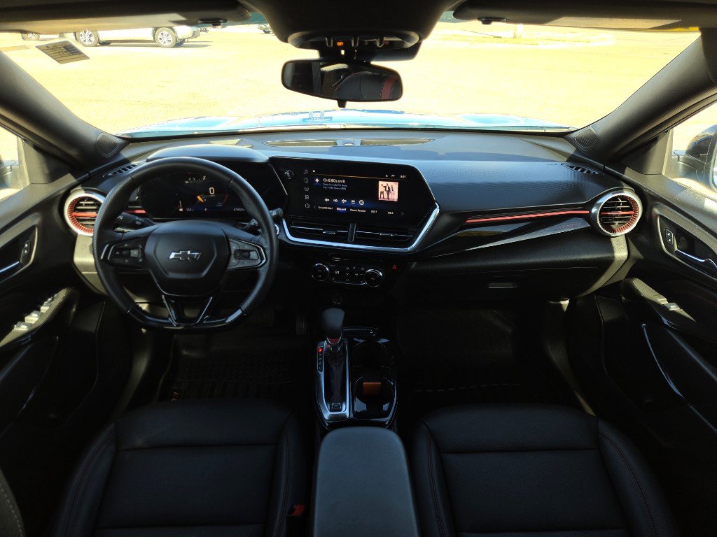 Certified 2025 Chevrolet Trax RS w/ Sunroof Package image 11