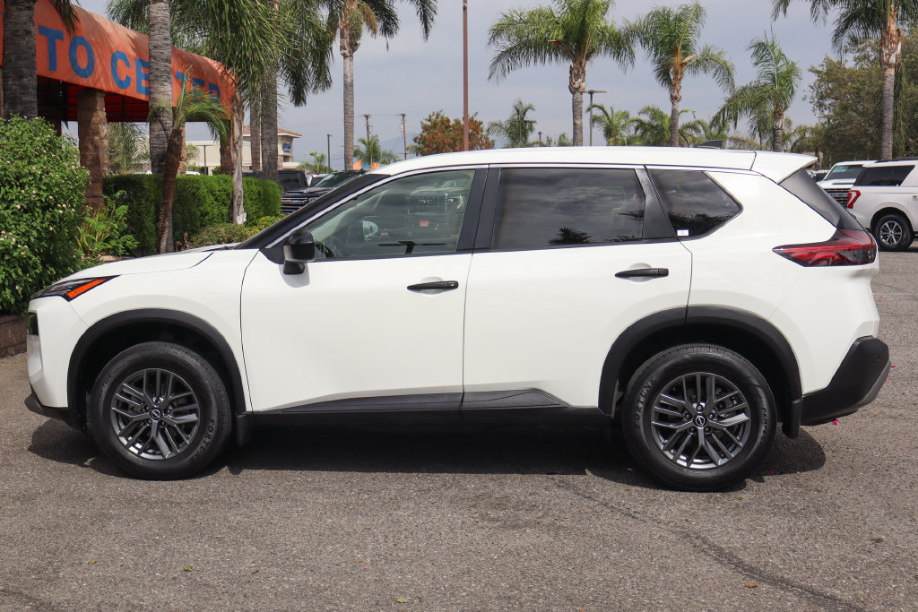 Used 2023 Nissan Rogue S FWD image 5