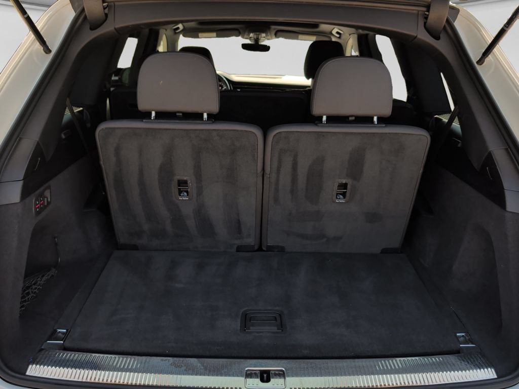 Used 2025 Audi Q7 3.0T Premium Plus AWD/4WD image 38