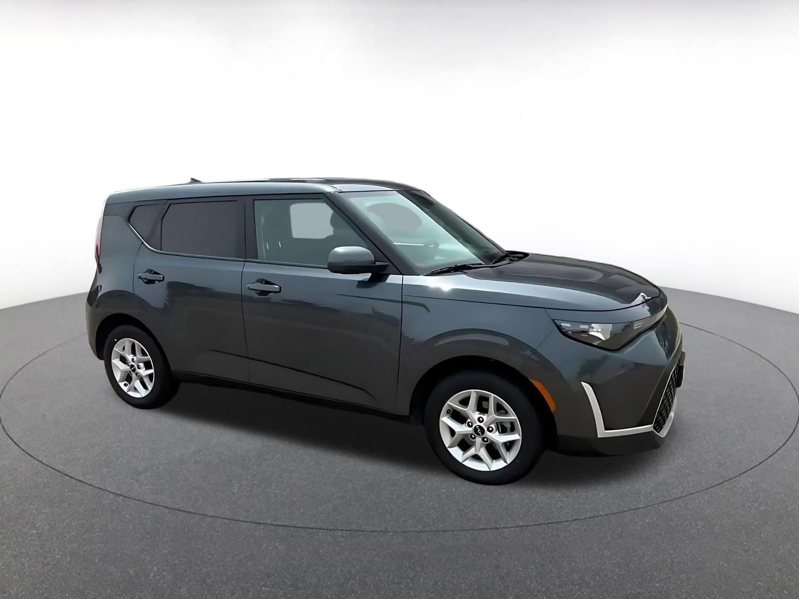 Used 2025 Kia Soul LX w/ LX Technology Package FWD video 2