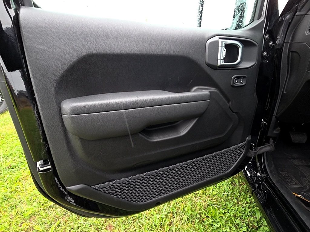 New 2026 Jeep Wrangler Unlimited Sport AWD/4WD image 15