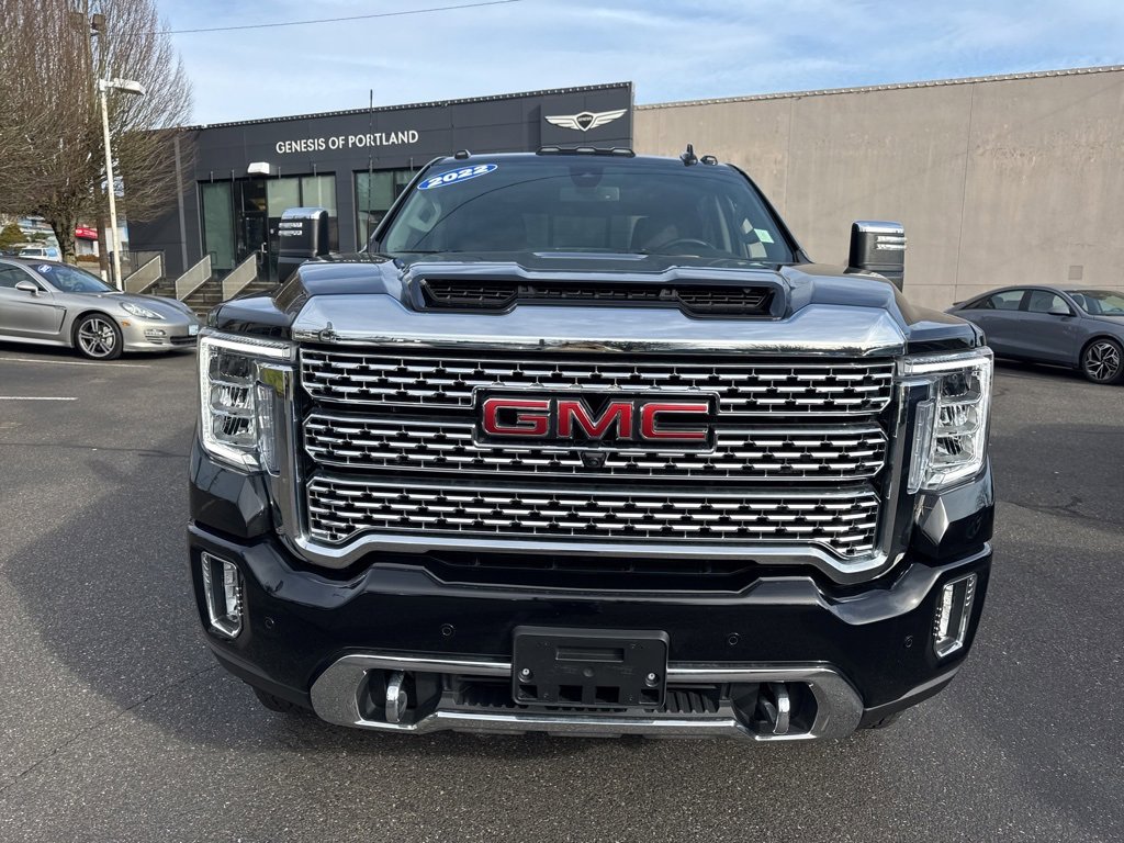 Used 2022 GMC Sierra 2500 Denali image 2