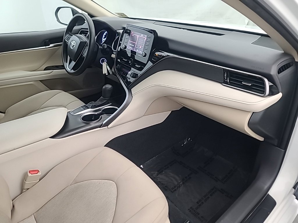 Used 2024 Toyota Camry LE FWD image 14