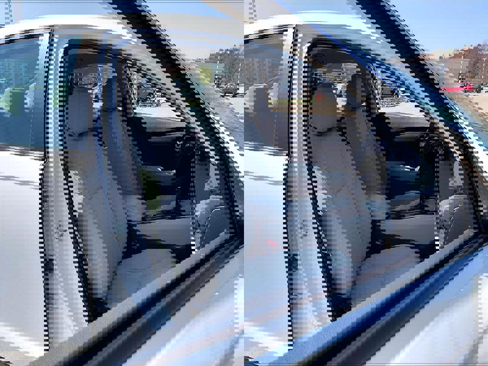 Used 2023 Honda Accord LX image 11