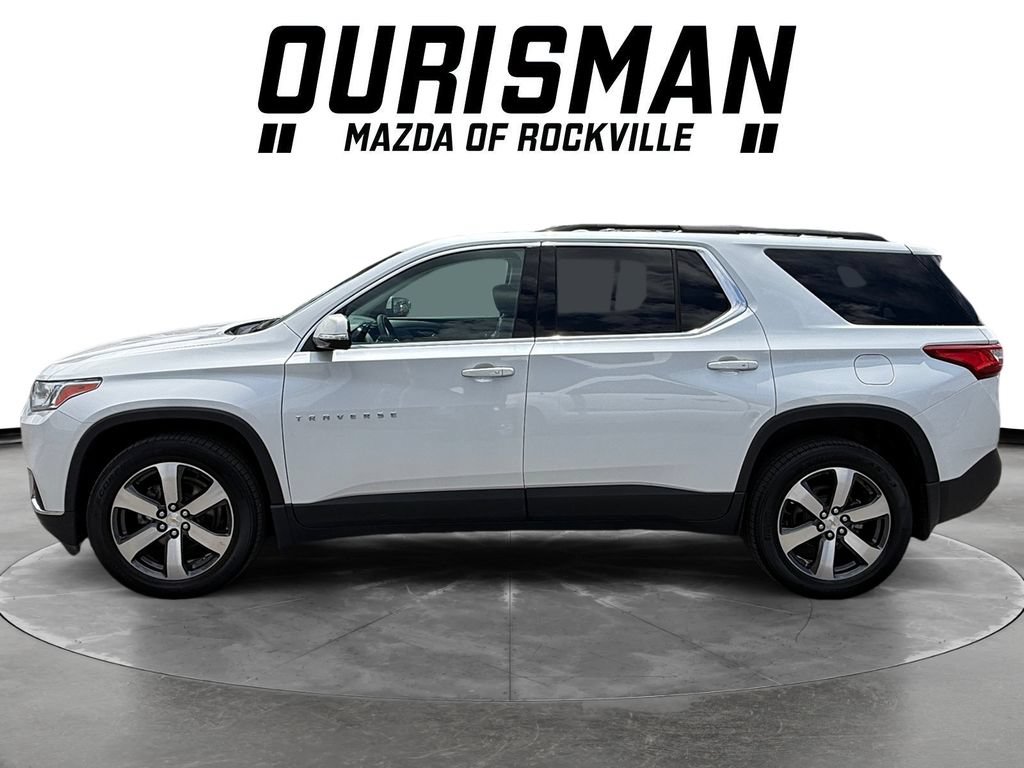 Used 2019 Chevrolet Traverse LT w/ LT Premium Package AWD/4WD image 3
