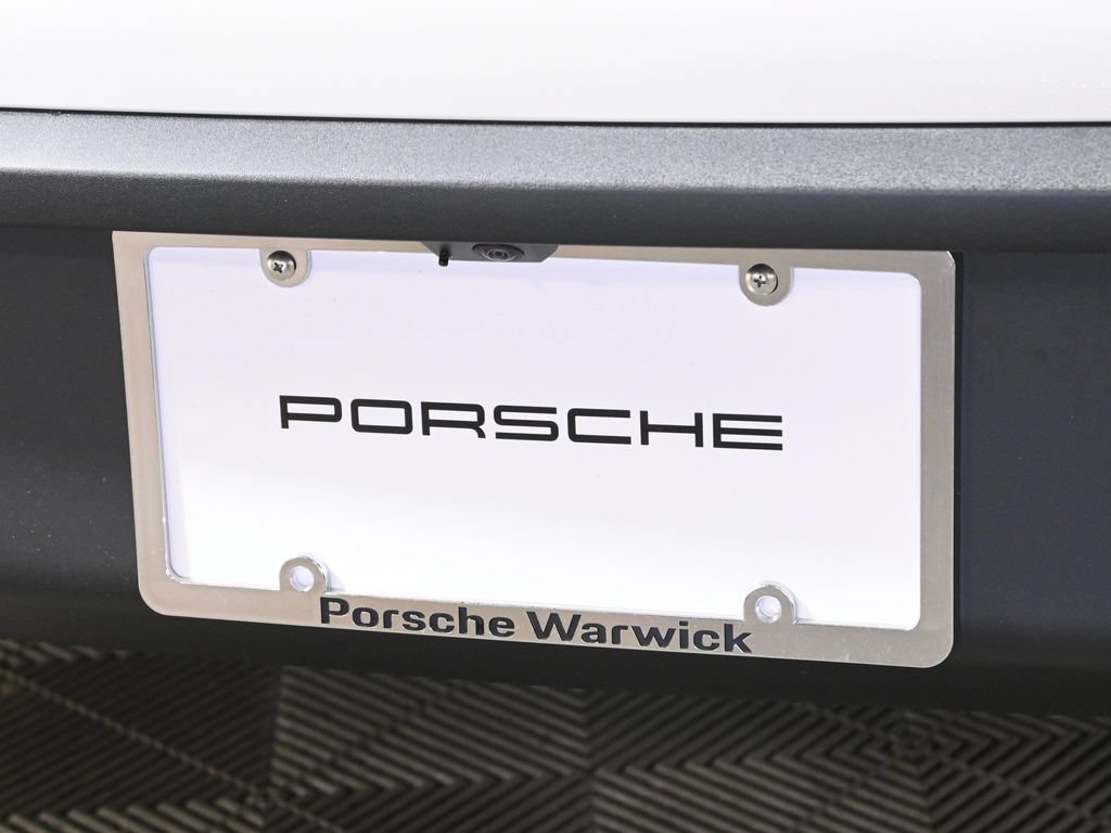Used 2026 Porsche Macan AWD/4WD image 14