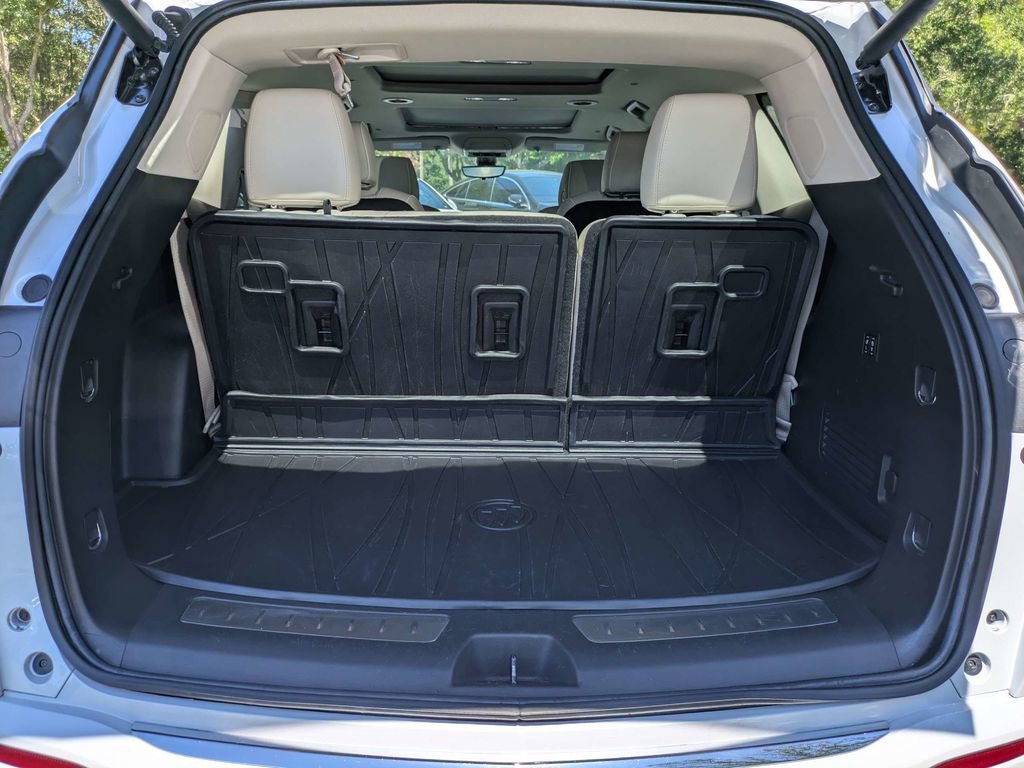 Used 2023 Buick Enclave Avenir w/ Avenir Technology Package FWD image 12