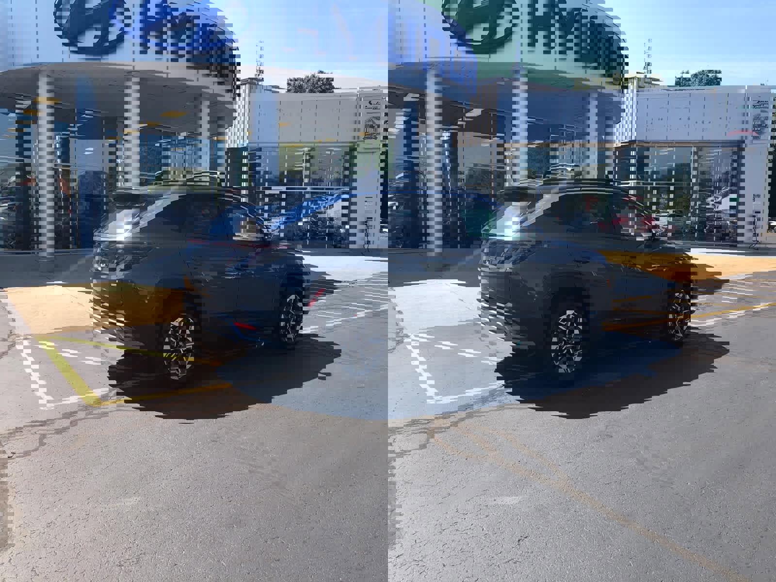 New 2026 Hyundai Tucson SEL image 2