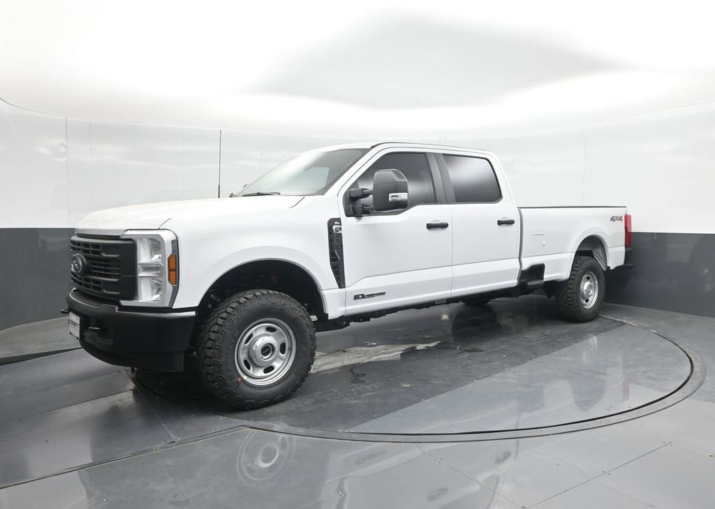 New 2025 Ford F250 XL w/ XL Off-Road Package