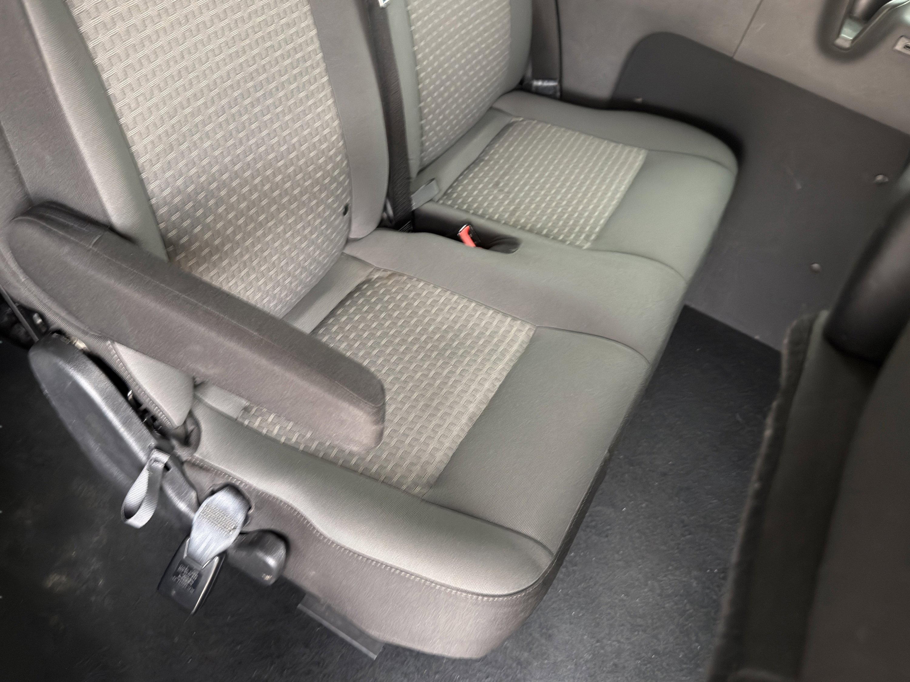 Used 2023 Ford Transit 350 XLT image 25