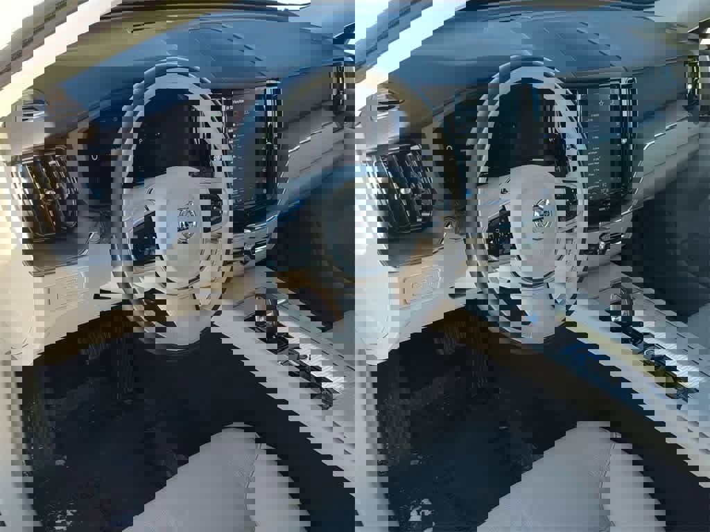 Used 2025 Volvo XC60 T8 Core w/ Protection Package Premier image 2