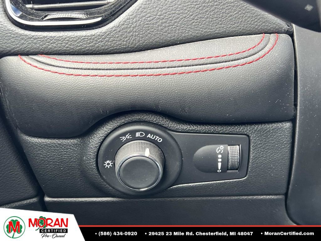 Used 2024 Dodge Durango R/T w/ Tow 'N Go Group AWD/4WD image 27