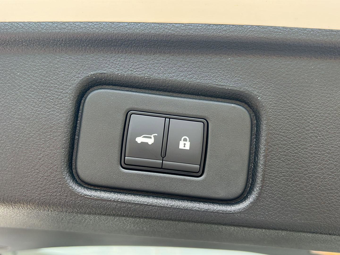 New 2026 Nissan Pathfinder SL w/ SL Premium Package image 37