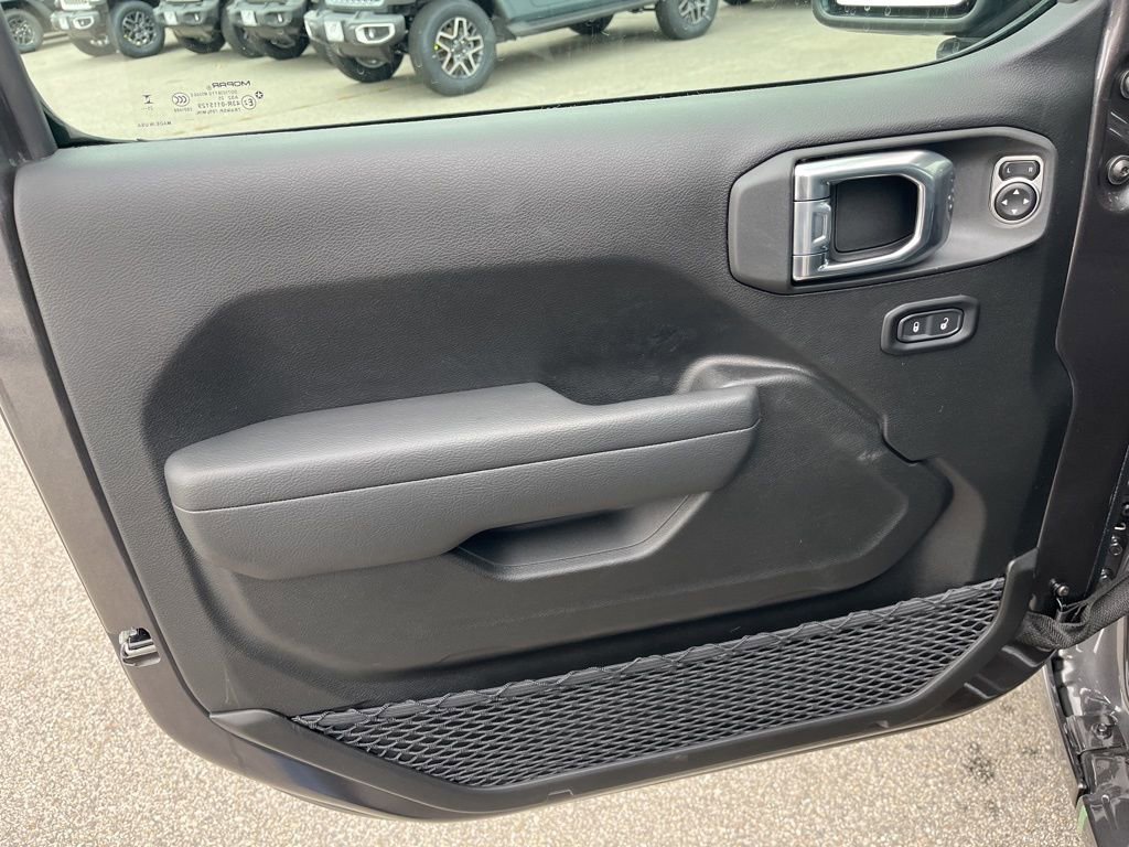 New 2026 Jeep Gladiator Sport image 18