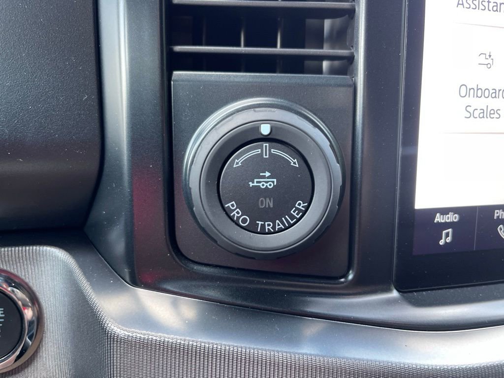 New 2025 Ford F350 Platinum w/ FX4 Off-Road Package image 23