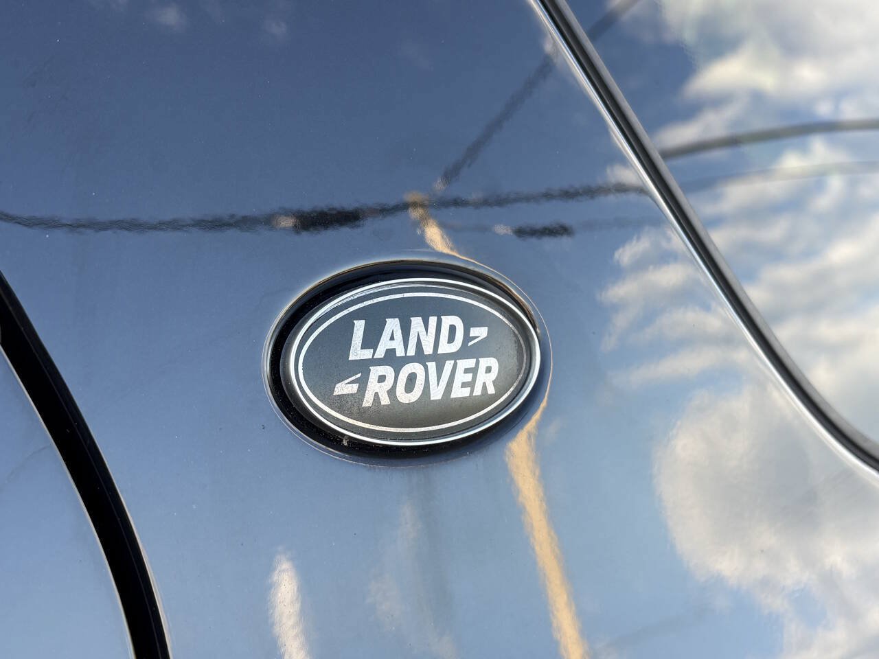 Used 2017 Land Rover Discovery Sport HSE AWD/4WD image 13