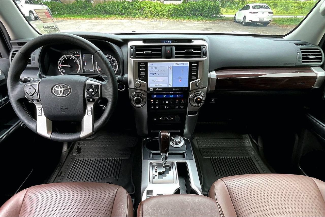 Used 2022 Toyota 4Runner Limited AWD/4WD image 7