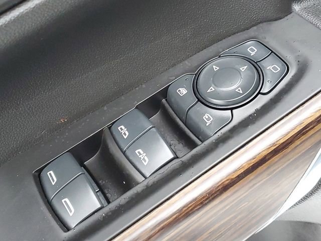 Used 2020 Chevrolet Silverado 1500 High Country w/ Technology Package image 27