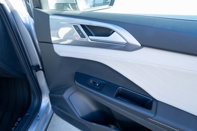 New 2026 Volkswagen Taos SEL image 44
